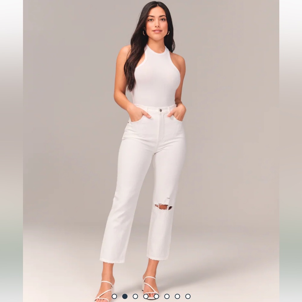NWT Abercrombie & Fitch Curve Love Ultra High Rise Ankle Straight Jean in White